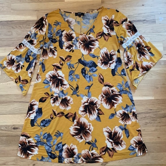 NAÏF Floral Bell Sleeve Boho Knee Length Flowy Dress Mustard & Blue Women’s L - Picture 1 of 12